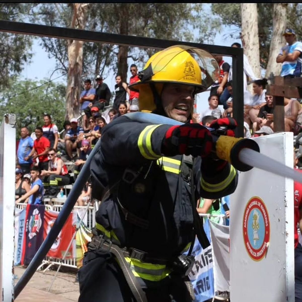 4 bomberos de San Mart&iacute;n de los Andes participan del X&deg; desaf&iacute;o de habilidades bomberiles en Plottier.
