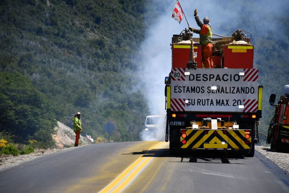 Ruta 40: tareas de señalización entre Bariloche y El Bolsón | Diario 7 ...