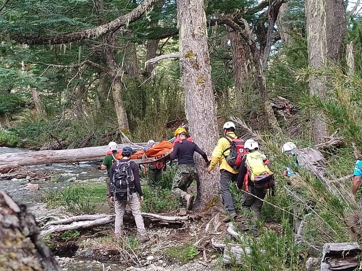 Vecina de Bariloche se lesion&oacute; mientras practicaba trekking