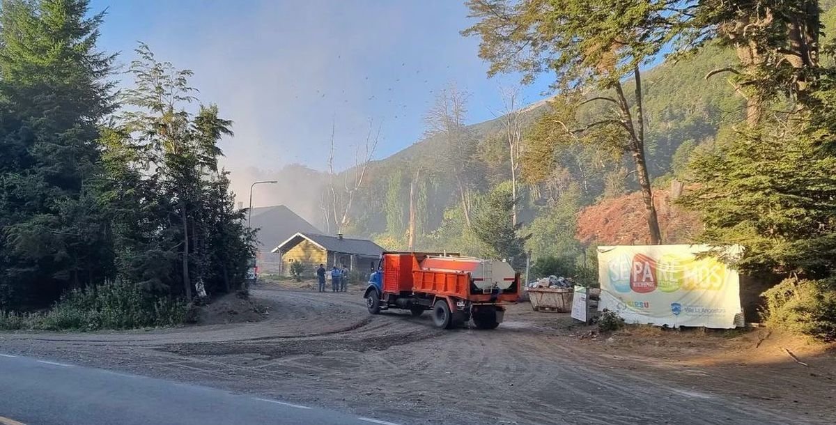 Incendio en el Centro de Transferencia de Residuos de Villa La Angostura