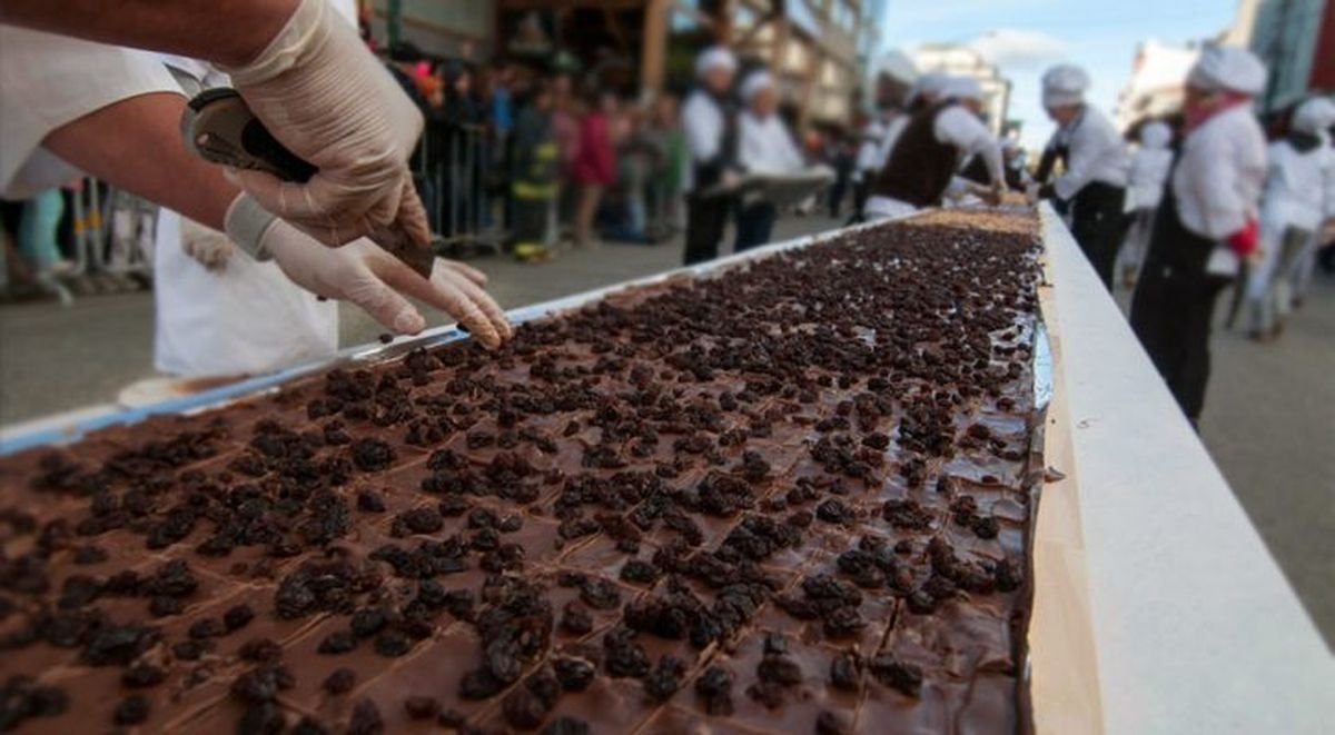 La Fiesta Nacional del Chocolate en Bariloche, un evento muy esperado por los amantes de lo dulce, celebra una nueva edici&oacute;n en semana santa.