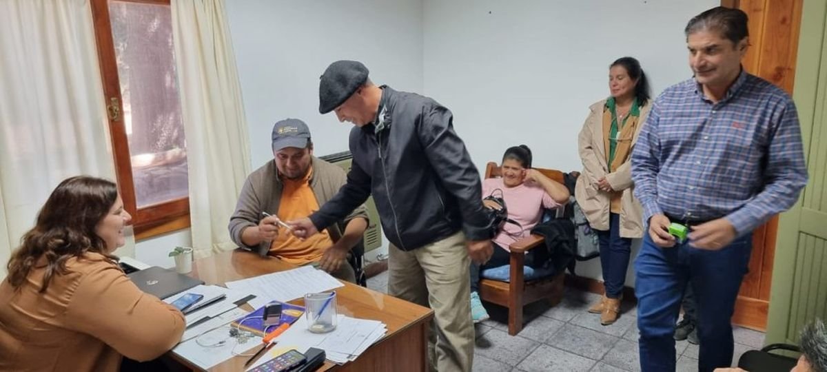 Acuerdo salarial entre ATE y Villa La Angostura.