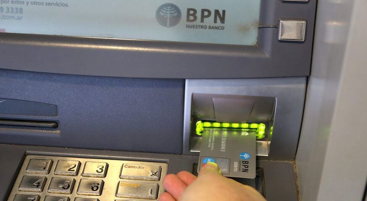 El intendente de Jun&iacute;n de los Andes gestiona con el BPN la instalaci&oacute;n de cajeros en Nehuen Che.