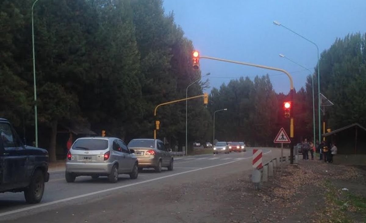 Colocan en San Mart&iacute;n de los Andes los primeros dispositivos del plan de seguridad vial