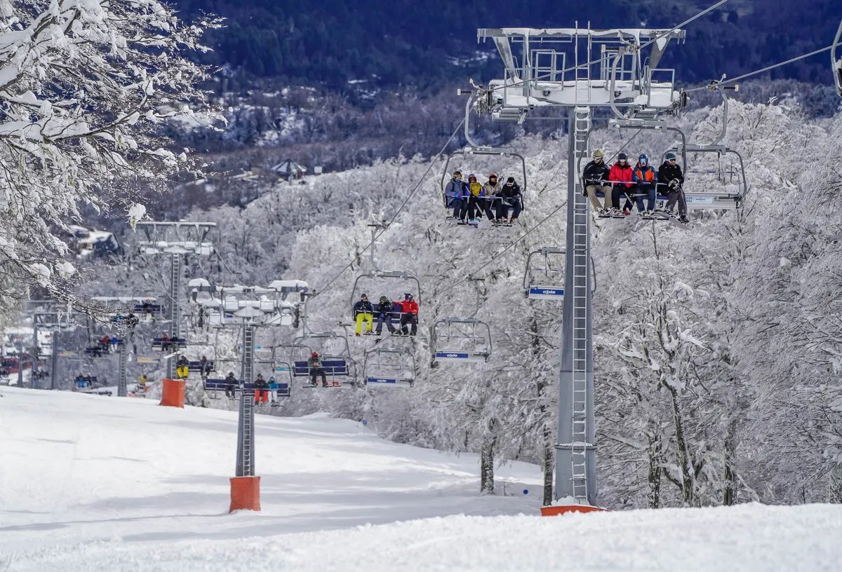 Chapelco adelant&oacute; la apertura de la temporada 2024