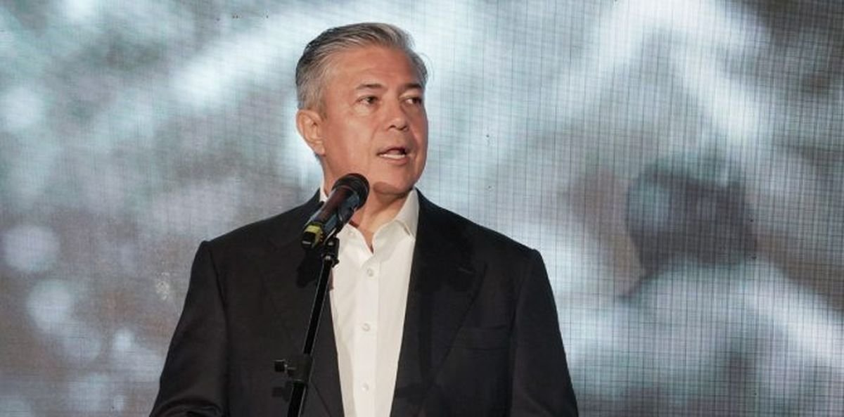 Rolando Figueroa presente en la presentaci&oacute;n de la temporada de invierno 2024 de Neuqu&eacute;n
