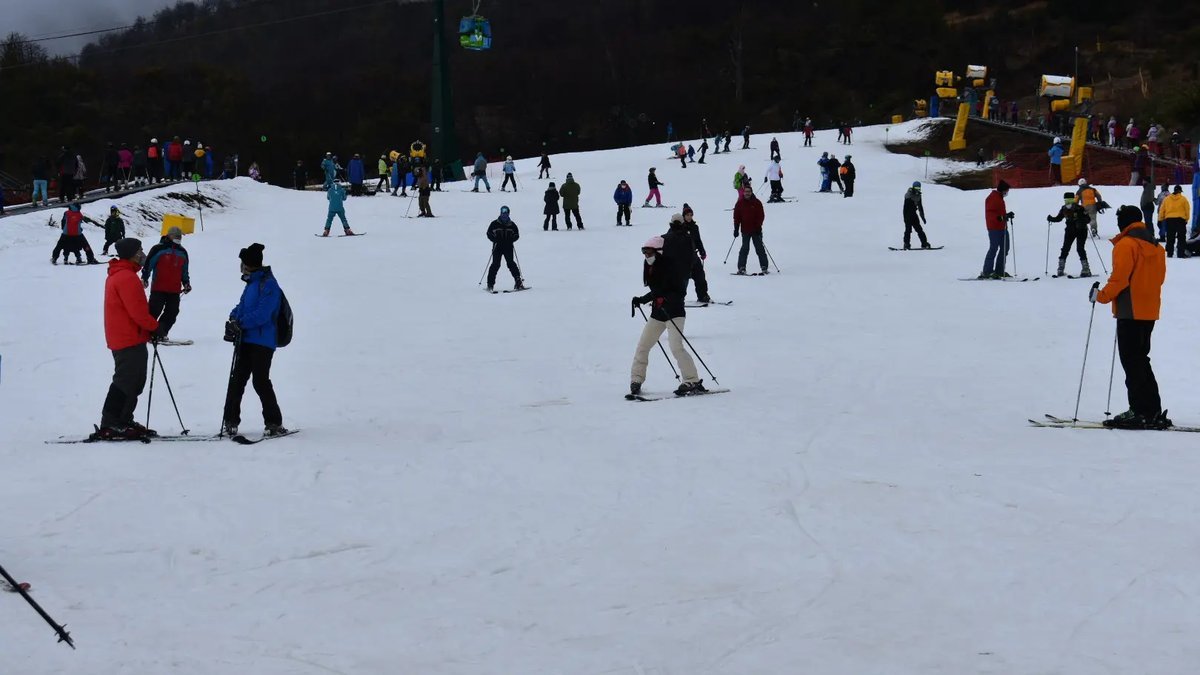Bariloche recibi&oacute; m&aacute;s de 20.000 turistas el fin de semana extra largo