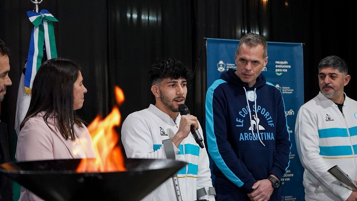 El fuego paral&iacute;mpico y la ilusi&oacute;n de I&ntilde;aki Basiloff se encendieron en Neuqu&eacute;n