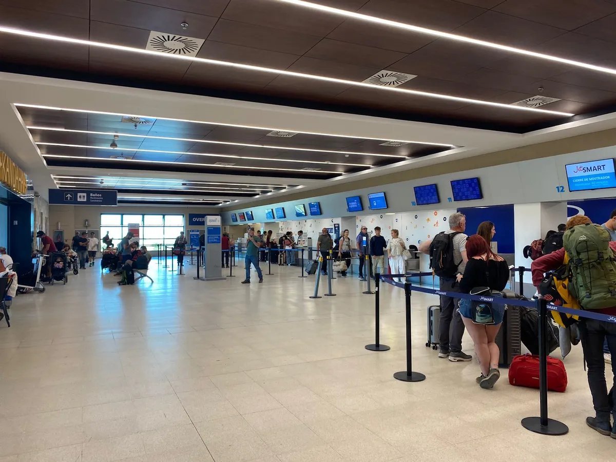 Aeroparque &ndash; Bariloche: la ruta m&aacute;s demandada por los turistas argentinos