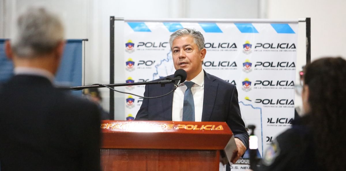 Rolando Figueroa (gobernador de la Provincia del Neuqu&eacute;n)