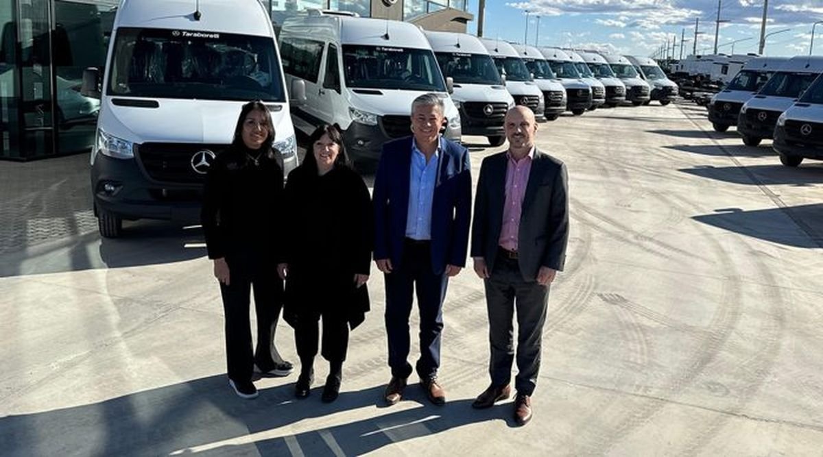 Neuqu&eacute;n: el gobierno adquiri&oacute; 20 minibuses para transporte escolar