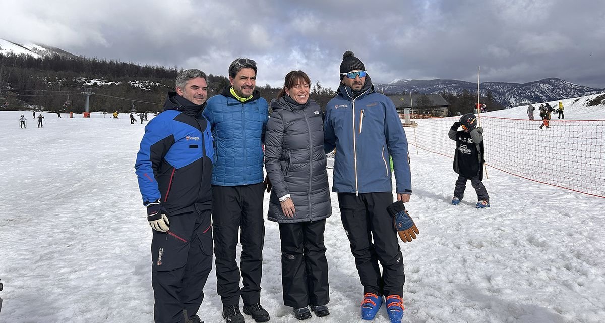 San Mart&iacute;n de los Andes: m&aacute;s de 800 estudiantes disfrutan de la nieve en Cerro Chapelco