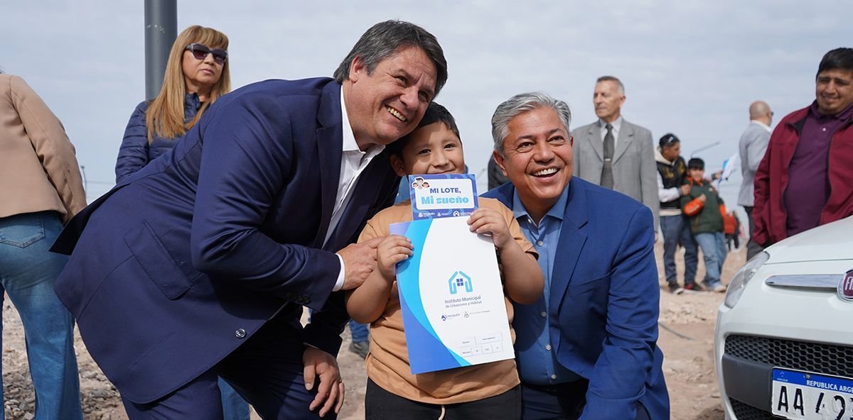 Figueroa: "El orden que debemos tener es para llevar las obras a los neuquinos"