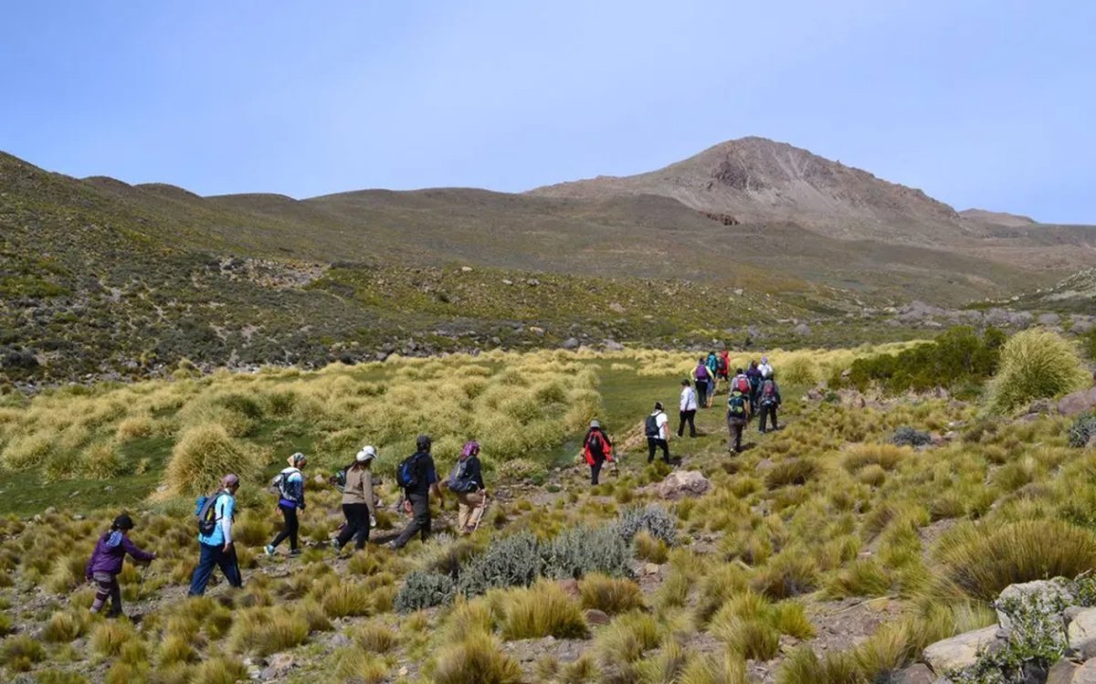 Neuqu&eacute;n: exclusiva excursi&oacute;n a un cr&aacute;ter del Tromen
