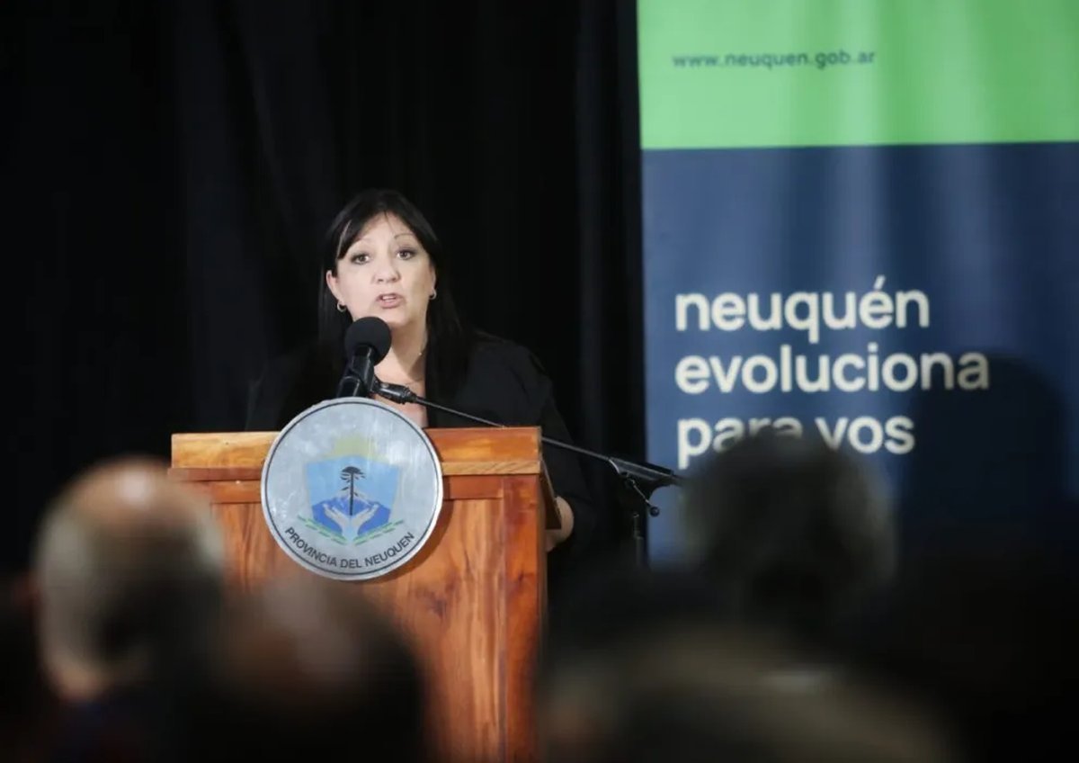 Soledad Mart&iacute;nez, ministra de Educaci&oacute;n de la Provincia del Neuqu&eacute;n