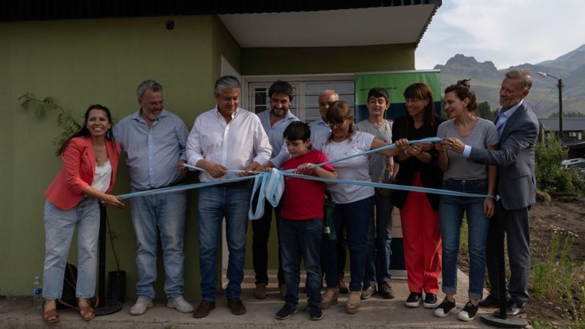 Saloniti en la entrega de llaves de viviendas en Chacra 32: "Tener un hogar da ganas de vivir y de proyectar"