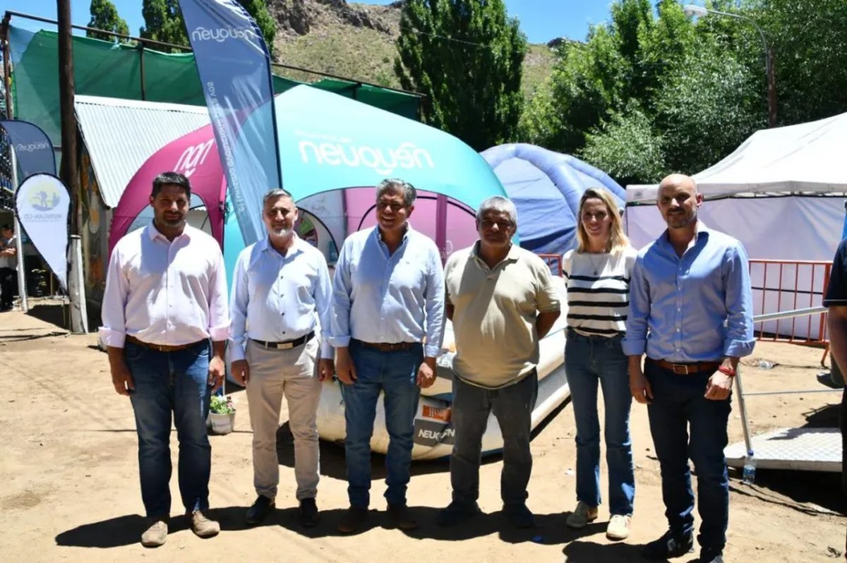 Neuqu&eacute;n: entrega de equipamiento para promover el turismo en la provincia