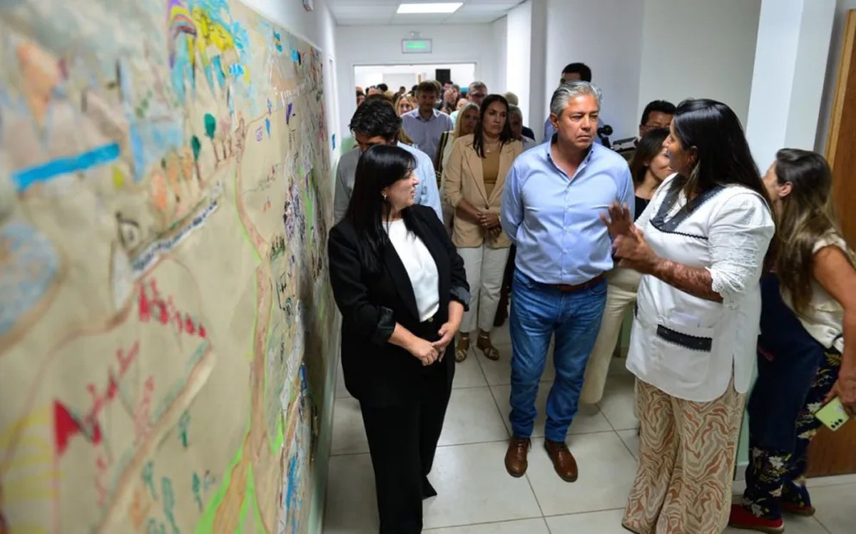 San Mart&iacute;n de los Andes: Figueroa inaugur&oacute; dos escuelas primarias en un d&iacute;a