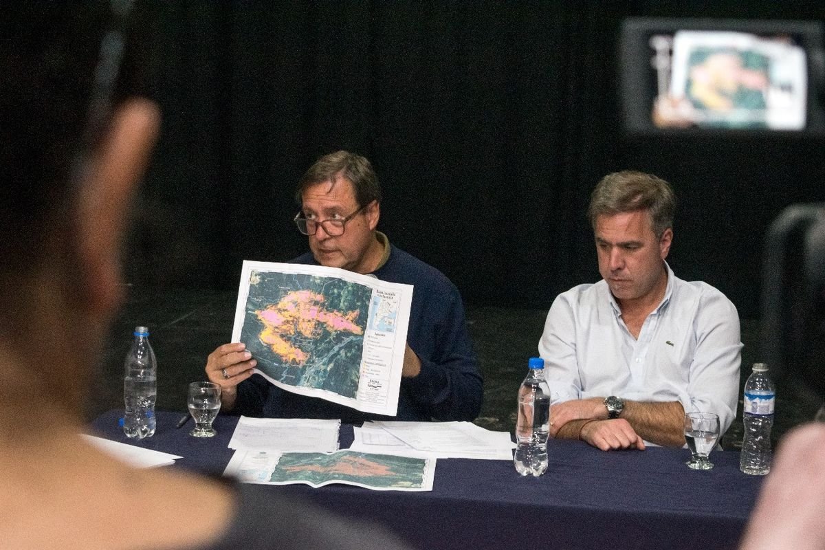Weretilneck anunci&oacute; medidas clave para la reconstrucci&oacute;n de El Bols&oacute;n