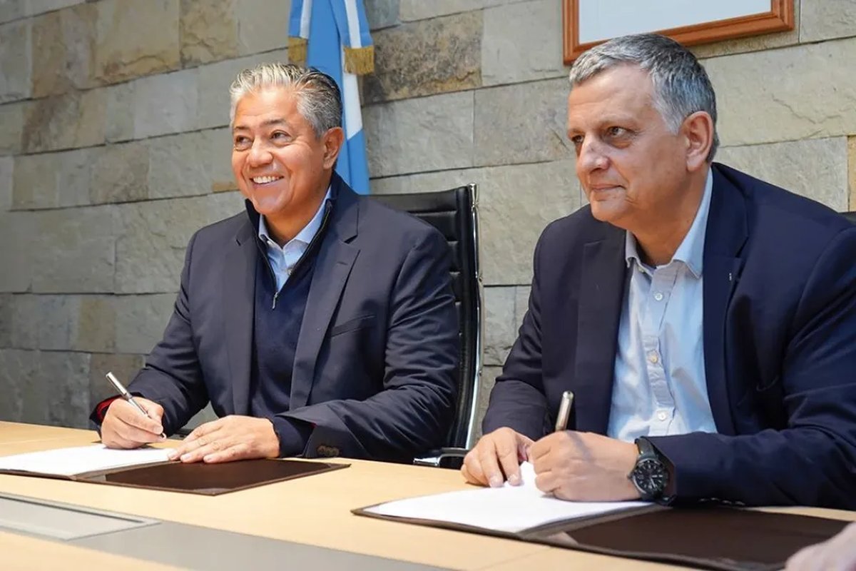 Neuqu&eacute;n: suman 3 millones de d&oacute;lares al financiamiento de becas Gregorio &Aacute;lvarez