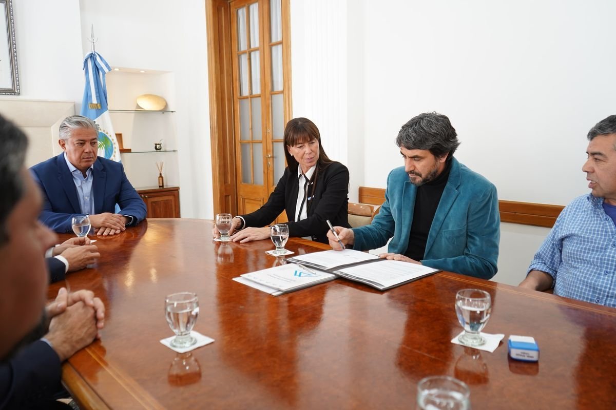 San Mart&iacute;n de los Andes: convenio para el nuevo sistema de agua potable en Payla Menuco