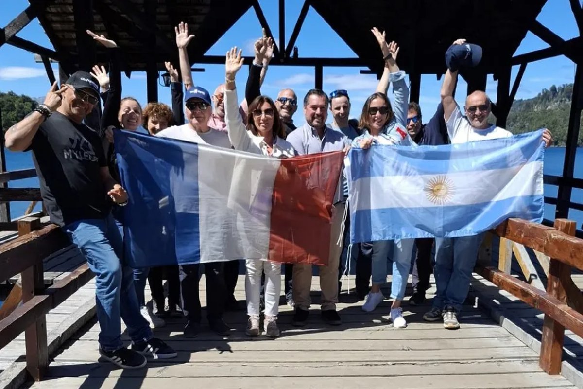 Neuqu&eacute;n y Francia refuerzan la cooperaci&oacute;n para un senderismo responsable en la cordillera