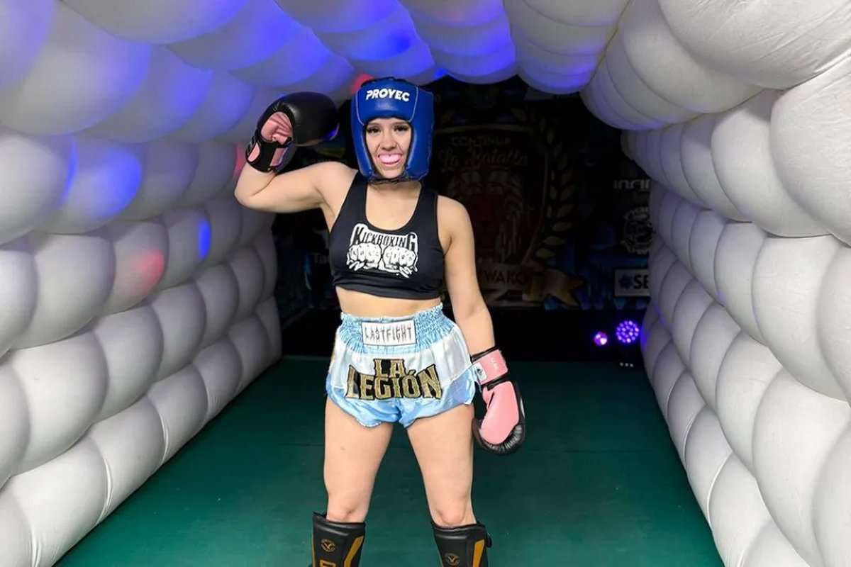 Valentina, la joven polic&iacute;a de Neuqu&eacute;n que compite en kick boxing