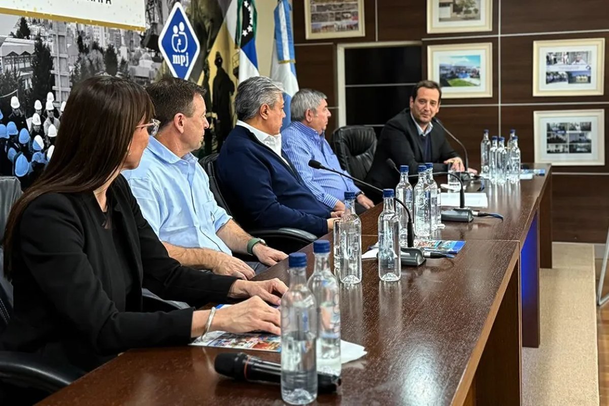 Figueroa: "Cuando asumimos el 110% de las regal&iacute;as se utilizaban en gastos corrientes"