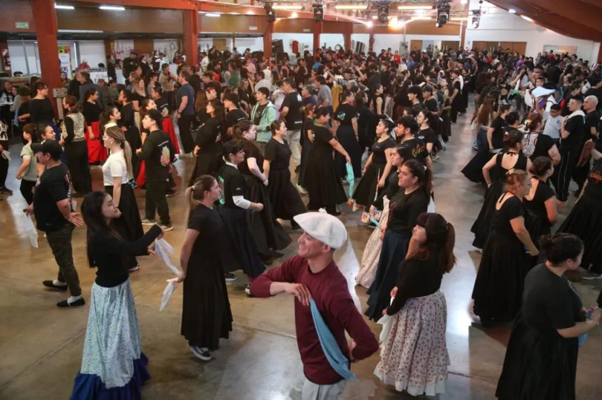 Neuqu&eacute;n: la Pe&ntilde;a Provincial de Danza y Folklore llegar&aacute; a todo la provincia
