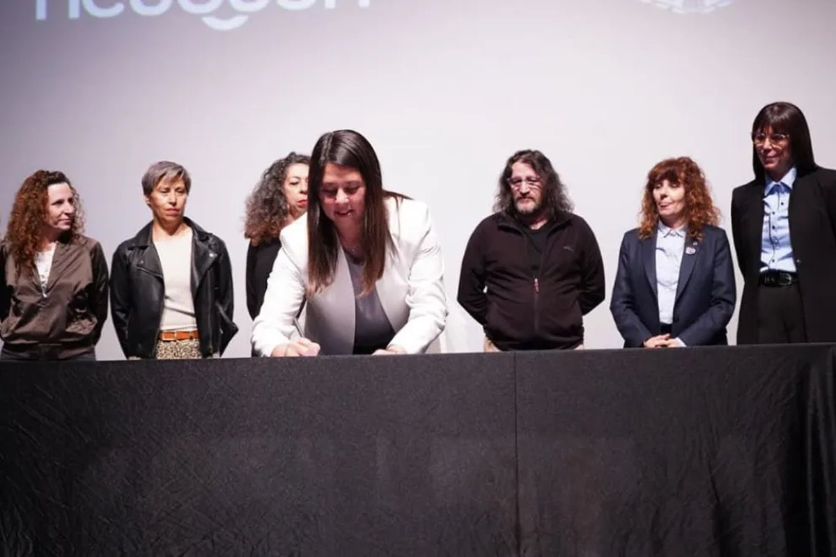 Neuqu&eacute;n: aportes por 48 millones de pesos a salas teatrales de la provincia