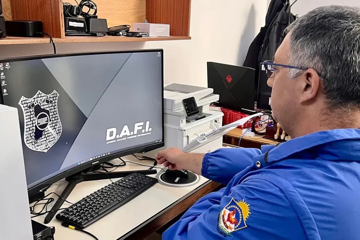Polic&iacute;a del Neuqu&eacute;n incorpor&oacute; moderno sistema de desbloqueo y an&aacute;lisis de dispositivos electr&oacute;nicos